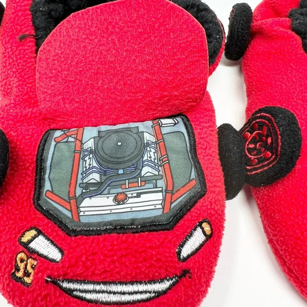 Disney Pixar Cars Lightning McQueen Red Plush 3D Slippers Kids Size M/L Rust-eze